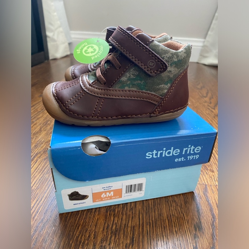NEW Stride Rite soft motion boots
